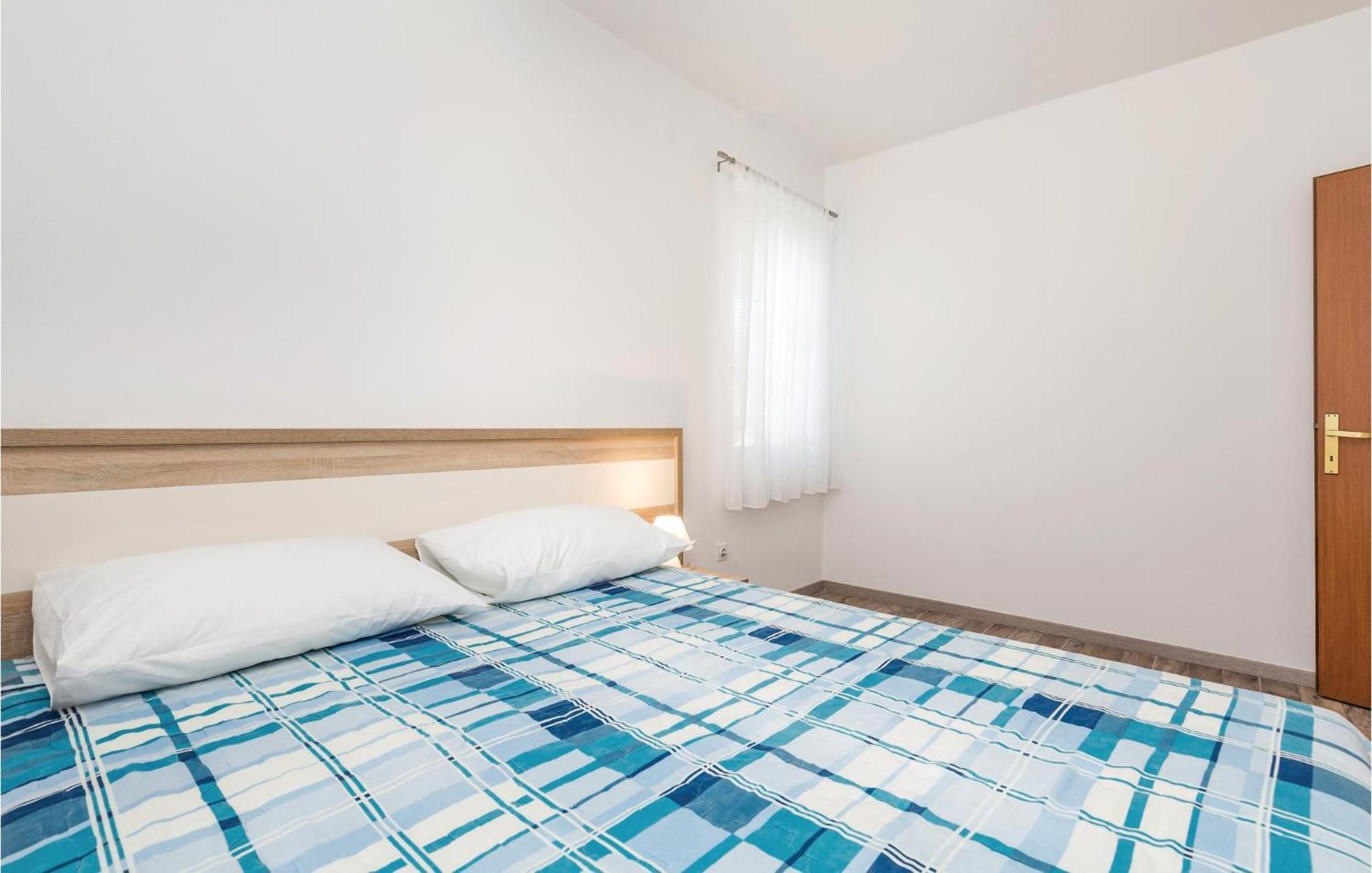 Lovely Apartment In Mandre With Wifi 外观 照片